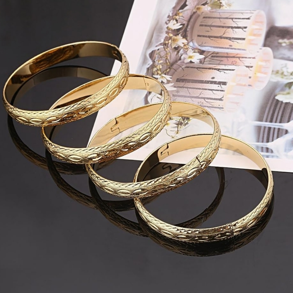18k Gold Etched Bangle Bracelets Set Of 3 NWT